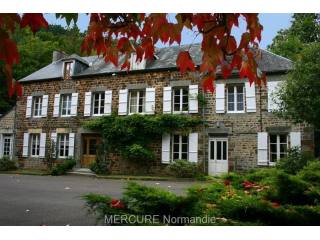 9 bedroom Character For Sale: 61800..