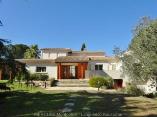 6 bedroom Character For Sale: 34690..