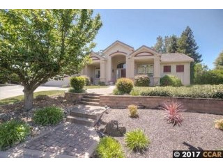 lovely home in alamo