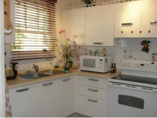 2 bedroom Property For Sale: Vuemont..