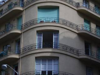 Bijou with balcony close to the..
