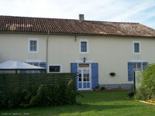 Detached 6 Bedroomed Property