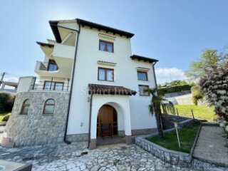 IČIĆI - POLJANE, samostojeća kuća sa bazenom