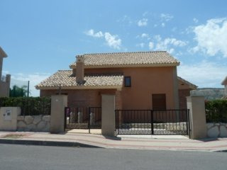 3 Bedrooms - Villa - Alicante - For Sale
