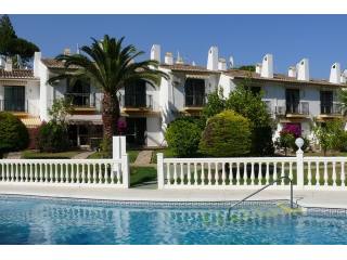 Town House - BARGAIN - Within WALKING..