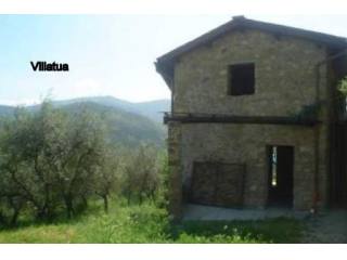 Villa - For Sale - East of Lucca &..
