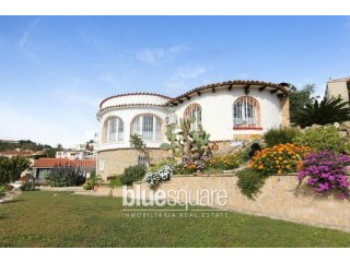 Quaint Spanish style villa with..