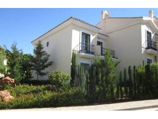 Town House - A beautiful golf townhouse..