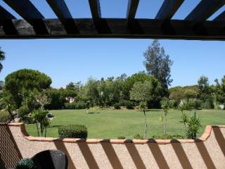 2 BEDROOM APARTMENT TOTALLY RENOVATED..