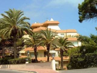 3 Bedrooms - Apartment - Girona - For..