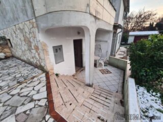 Prodaje se samostojeća kuća – Poreč