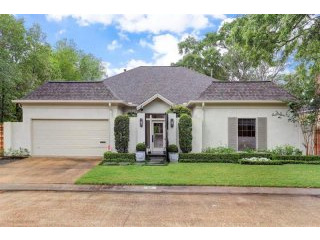 3 bedroom House For Sale: 56 W Broad..