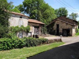 Lovely Renovation Project / Old Stone..