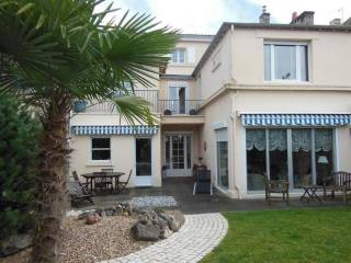 5 bedroom Town House For Sale: 79000..