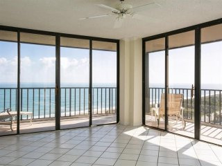 2 bedroom Flat For Sale: 5047 N Highway..