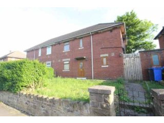 3 bedroom, Semi-detached House house..