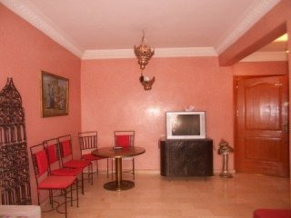 Apartment 2 Bed - Lounge - 1.5 Bath -..