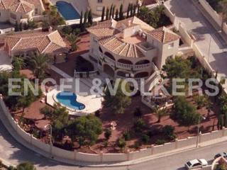 Fantastic villa with 7 bedrooms