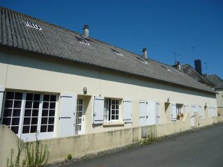 Three Houses, Ideal Guest Gites