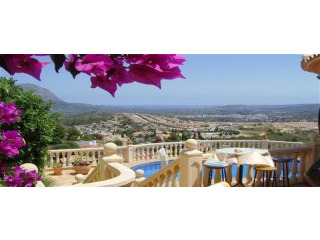2 Bedrooms - Villa - Alicante - For Sale