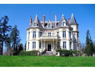 7 bedroom Castle For Sale: 03000 ALLIER