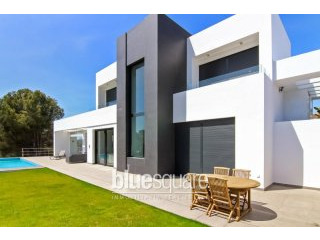 Luxury New build 4-bedroom designer..