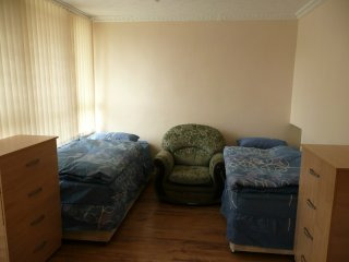 Room share for men, Zone 2, Poplar