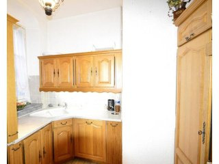 Spacious Traditional Apartment In A..