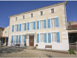Handsome Charentaise House With Pool..