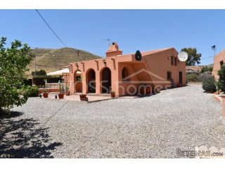 RESERVED/SALE AGREED AUGUST 2022 WITH VOSS HOMES - House..