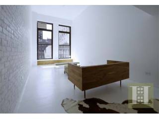 2 bedroom Property For Sale: MERCER..