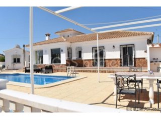 NEW & EXCLUSIVE TO VOSS HOMES - A stunning, spacious..