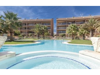 Luxurious penthouse with views to the..