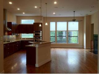 3 bedroom Apartment For Sale: 1929..