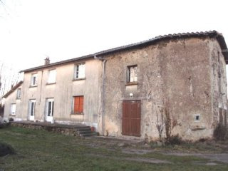 Former Farm Complex to Develop