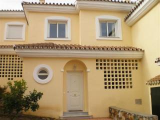 Town House - Newly built townhouse on..