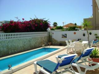 4 Bedrooms - Chalet - Adeje - For Sale