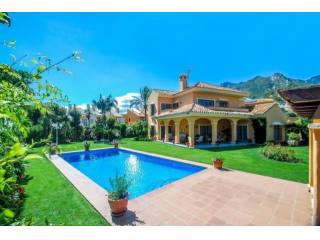 Villa - Marbella. Urb. Xarblanca. Five..
