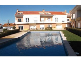 3 bed condo townhouse with pool