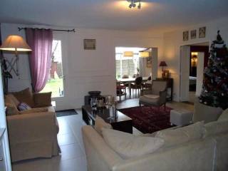 4 bedroom House For Sale: 86000 POITIERS