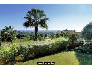 Villa for sale in Los Flamingos..