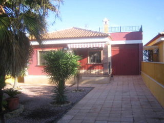 3 Bedrooms - Villa - Alicante - For Sale