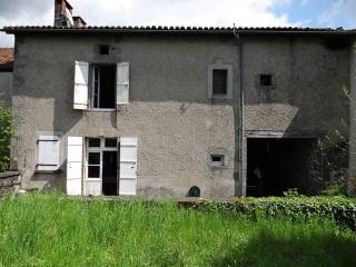 House For Sale In A Village With Bar..