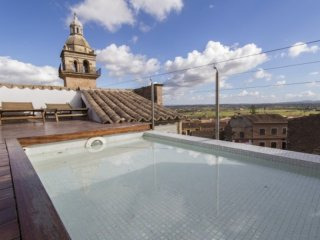 Lovely Renovated Townhouse With..