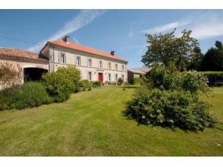 11 bedroom House For Sale: 16480..