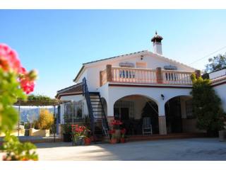 Villa for Sale in Sayalonga 312.000..