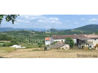 MOTOVUN, zemljište i kuća s pogledom na Motovun