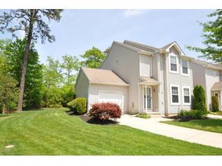 3 bedroom Flat For Sale: 17 Pebble..