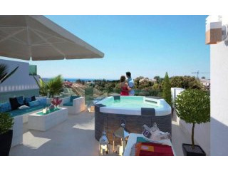 2 bedroom town house for sale