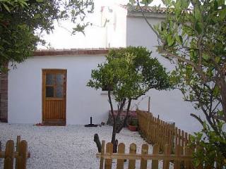 Villa - A nice 3 bedroom, 2 level house..